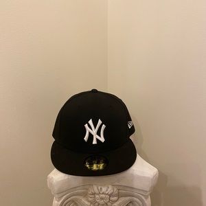 New York Yankees New Era Cap Size 7 59 Fifty ⚾️🏟🧢